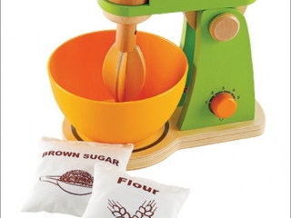 Wood Toy Whip-It-Up Mixer