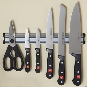 Wusthof Gourmet 6-Piece Knife Set with Magnetic Holder | The Mindful Shopper