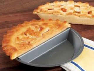 Split Decision Nonstick Pie Pan