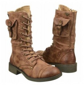 Roxy Seattle Boots | Fashionable Fall Pieces | The Mindful Shopper