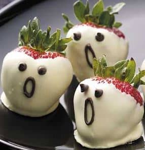 Strawberry Ghosts from Taste of Home