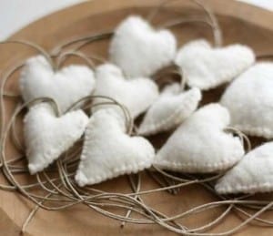 White Felt Hearts | The Mindful Shopper | Valentine's Day Picks