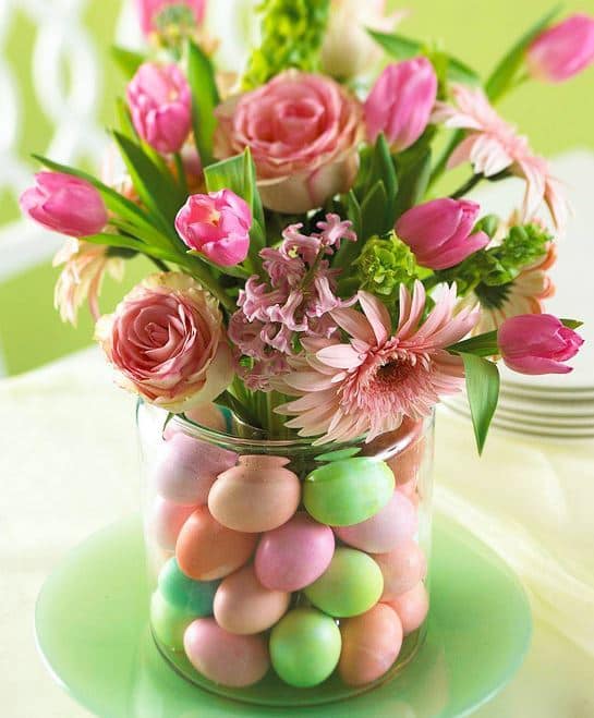 Easy Easter Egg Vase from Better Homes and Gardens