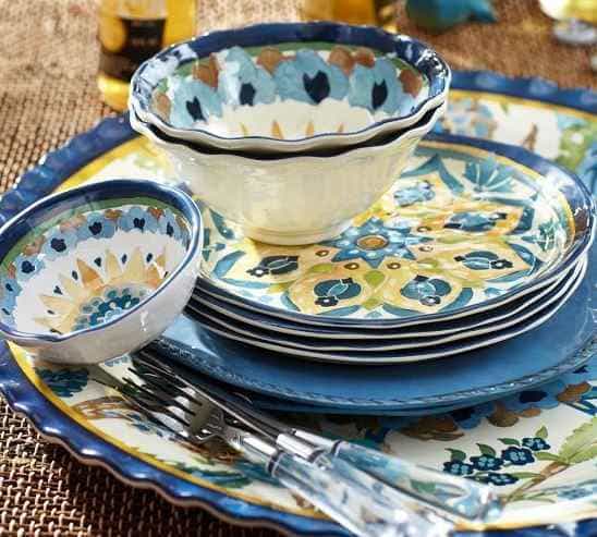 Cabo Melamine Dinnerware | Decorate Your Home with These Bold and Beautiful Colors of Summer | The Mindful Shopper