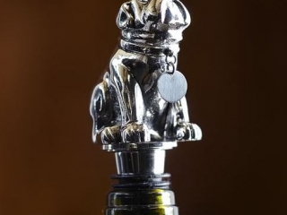 Bulldog Bottle Stopper