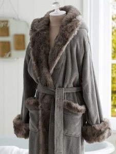 Cozy Faux Fur Chinchilla Robe