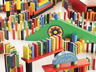 Ultimate 255-Piece Domino Race Set